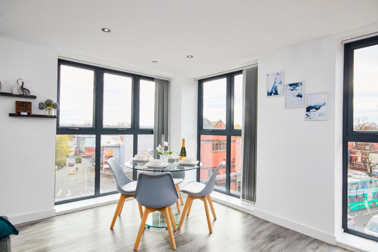 Stylish 2 Bed Apartment With Free Parking, Close To City Centre By Hass Haus Manchester Zewnętrze zdjęcie